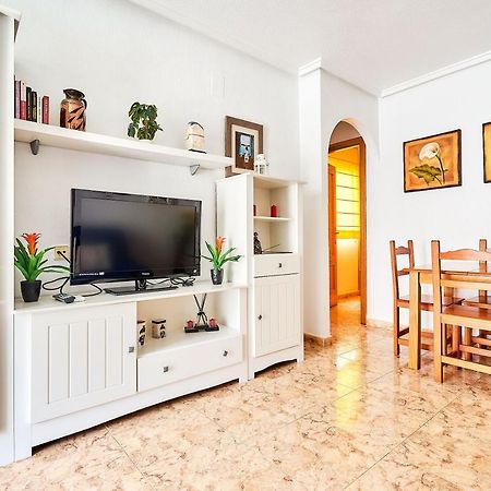 Espanhouse David 2 Bedroom Apartment Torrevieja With Pool Экстерьер фото