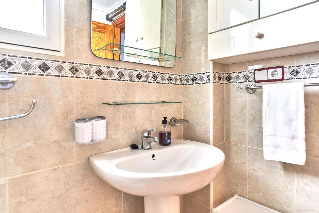 Espanhouse David 2 Bedroom Apartment Torrevieja With Pool Экстерьер фото