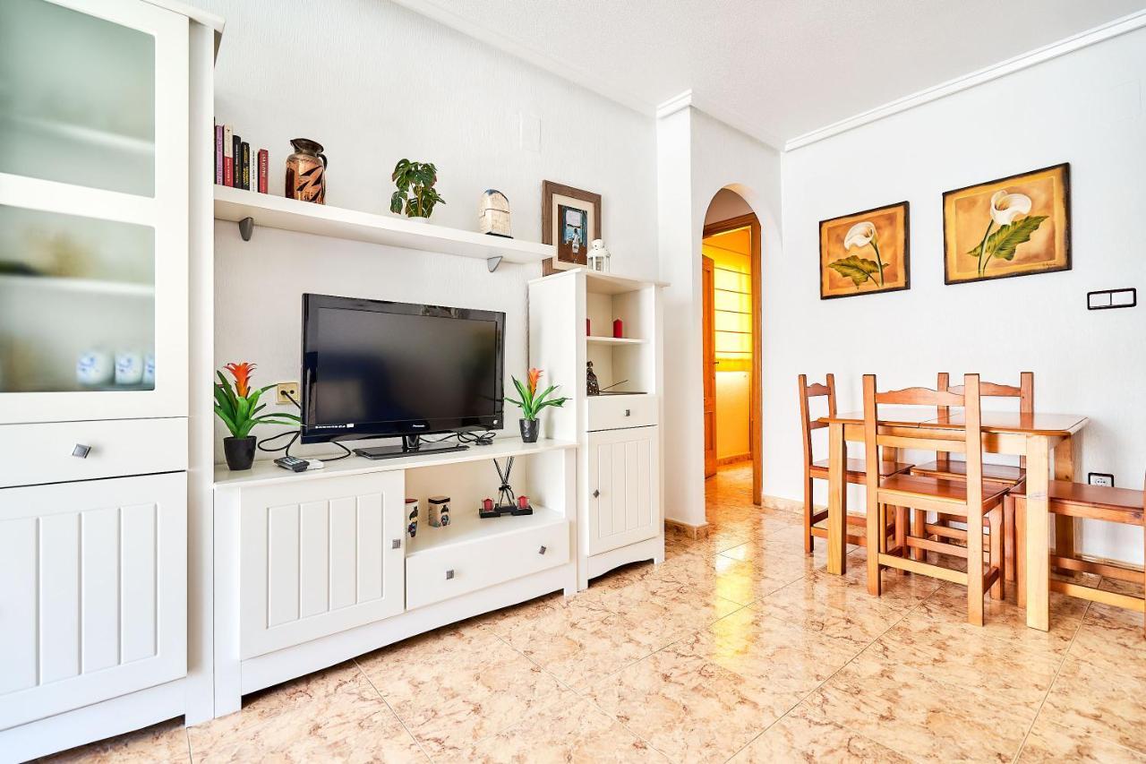Espanhouse David 2 Bedroom Apartment Torrevieja With Pool Экстерьер фото